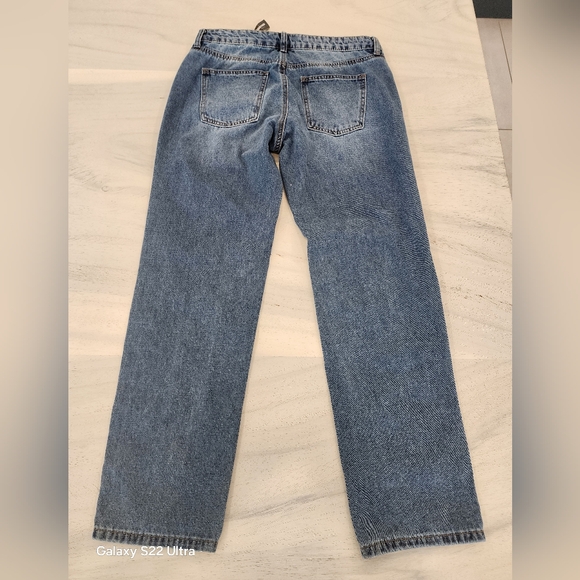 Ashley Mason Premium Woman's 7/28 Boyfriend Jeans with Pearl Embellished - Picture 8 of 10